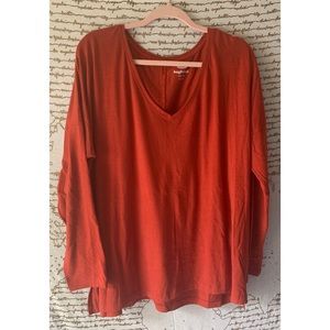 OLD NAVY v-neck long sleeve boyfriend tee